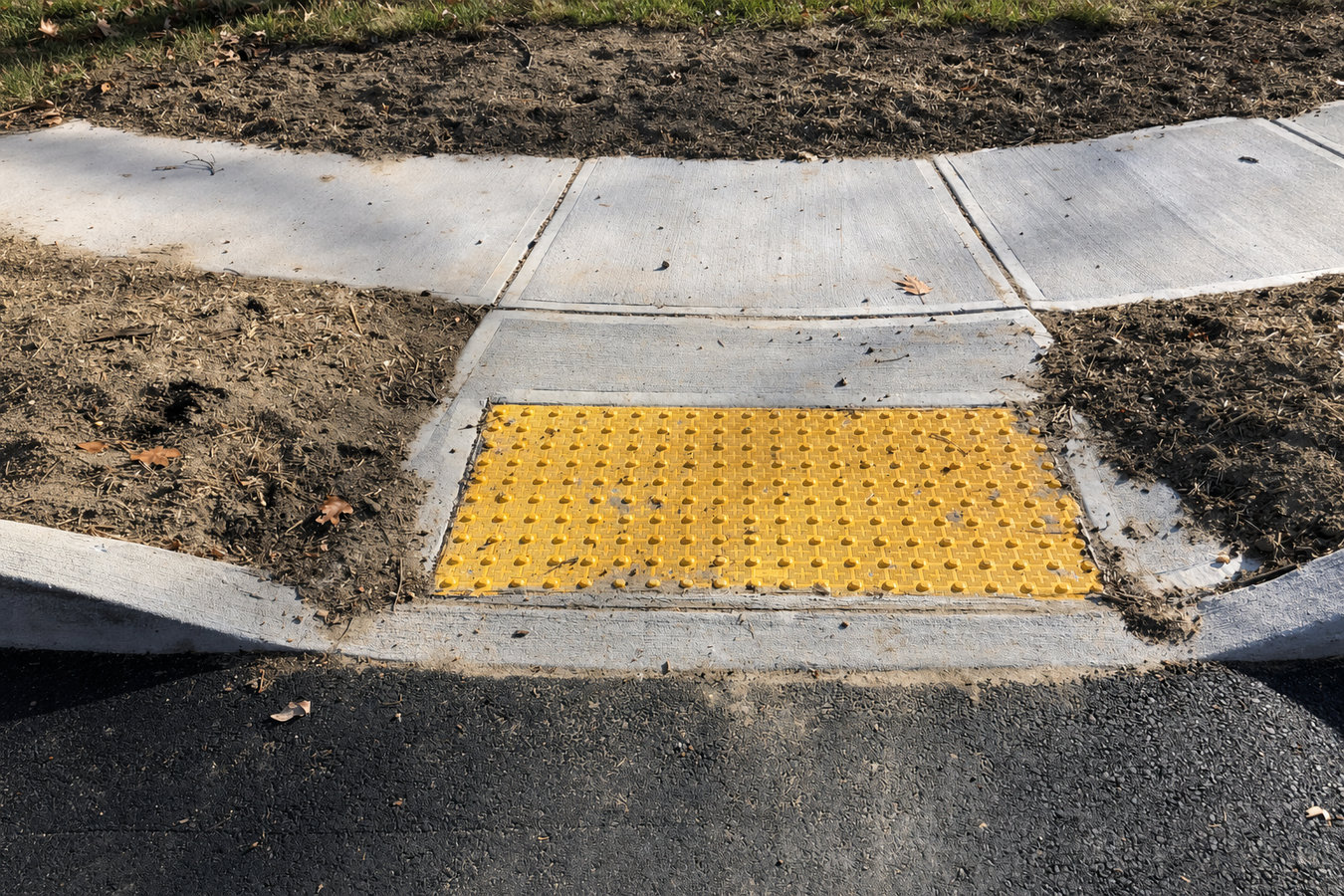 Concrete curbing and sidewalks in Laredo, TX